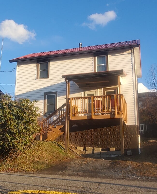property at 368 Gilmore St