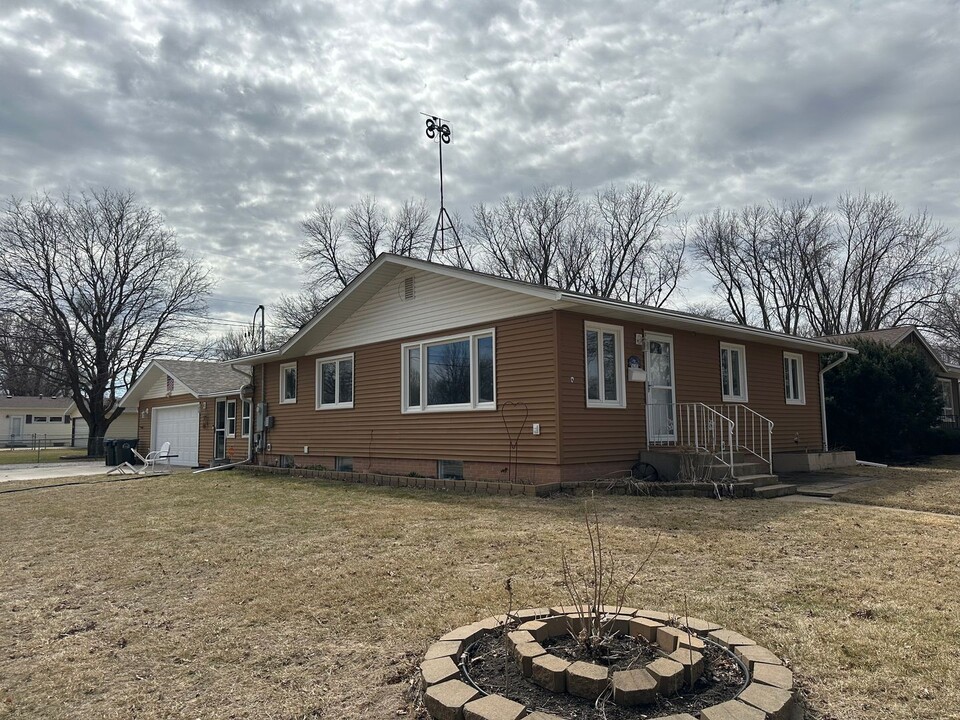2637 19th Ave N in Fort Dodge, IA - Building Photo