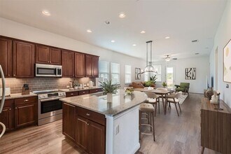 9945 Comely Bnd in Manor, TX - Building Photo - Building Photo