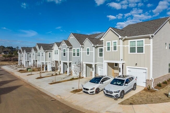 513 Kirkland Rd in Covington, GA - Building Photo - Building Photo