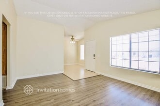 27317 Del Monte Ln in Menifee, CA - Foto de edificio - Building Photo