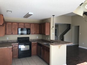 100 Clay Hills Dr in Oakland, TN - Building Photo - Building Photo