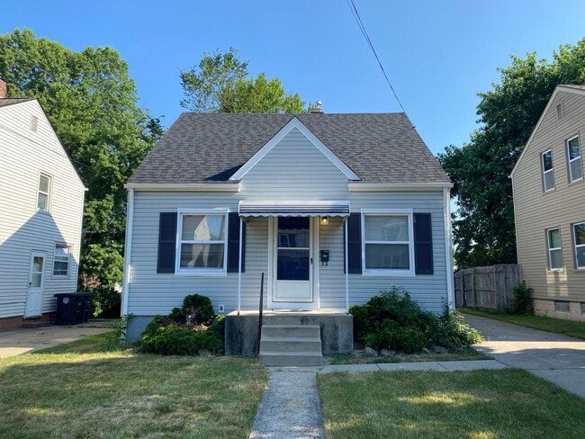 property at 927 Davies Ave