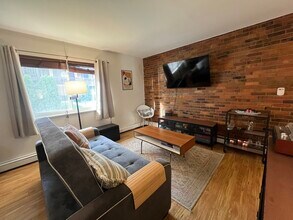 481 Duane Terrace in Glen Ellyn, IL - Building Photo - Building Photo