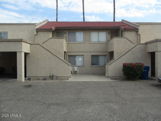 property at 906 N Revere