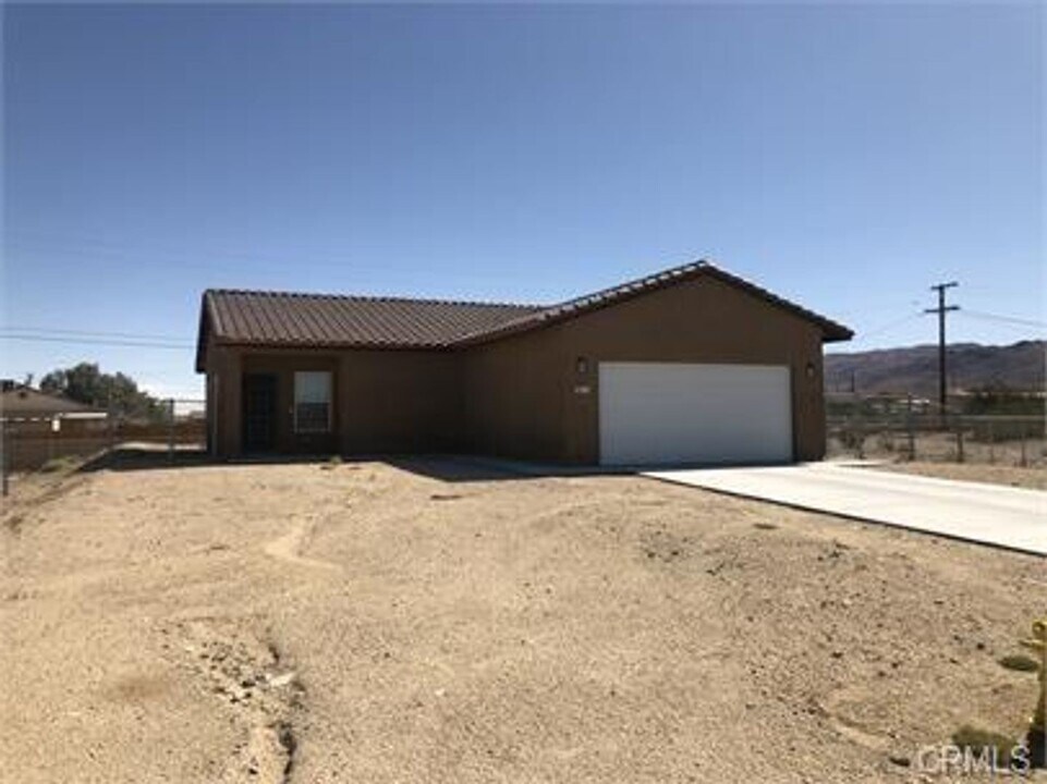 6611 Sherman Hoyt Ave in Twentynine Palms, CA - Building Photo