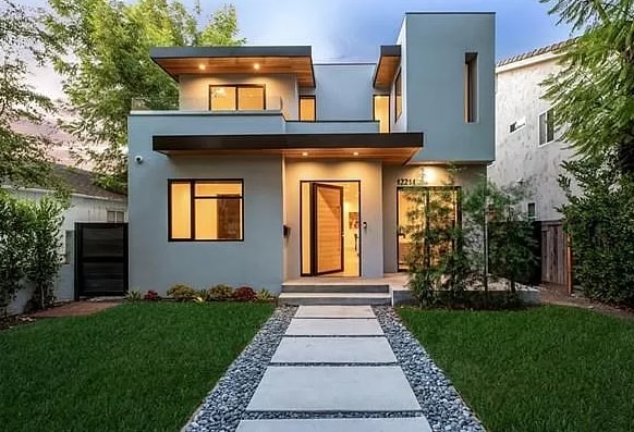 12211 Cantura St in Studio City, CA - Foto de edificio