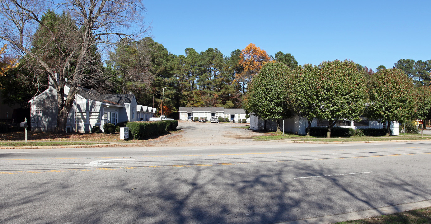 Harrison Properties Apartments in Cary, NC - Building Photo