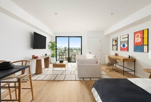 1112 Locust in Long Beach, CA - Building Photo