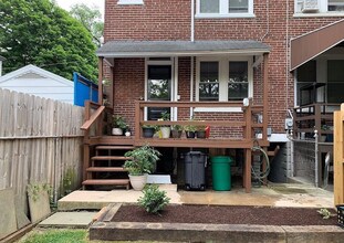 679 Poplar St in Lancaster, PA - Foto de edificio - Building Photo