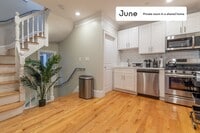 33 N Margin St photo'