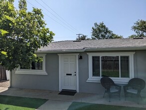 1002 D St in Ramona, CA - Building Photo - Building Photo