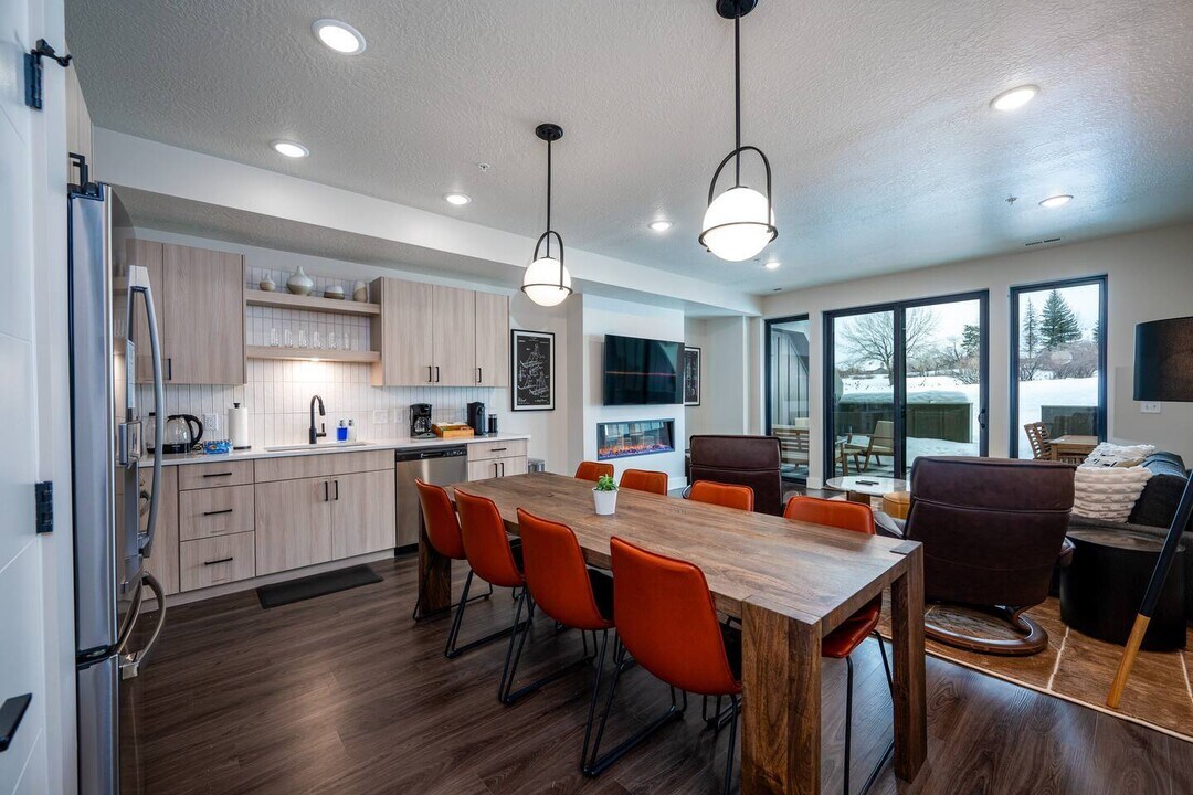 3884 N 4975 E in Eden, UT - Building Photo