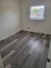 6910 N 43rd St-Unit -6912 in Milwaukee, WI - Foto de edificio - Building Photo