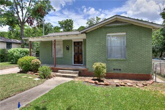 1 E 53rd St in Austin, TX - Building Photo - Building Photo