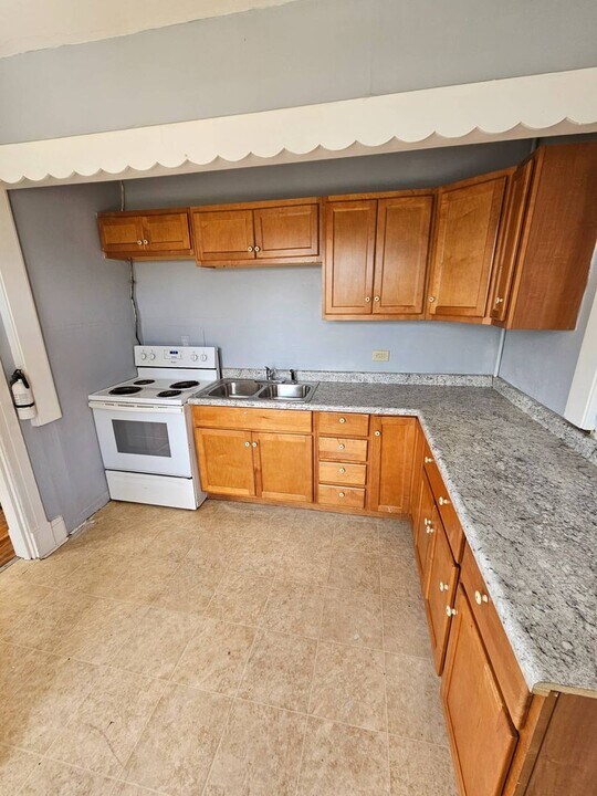 119 N 3rd St in Elkhart, IN - Building Photo