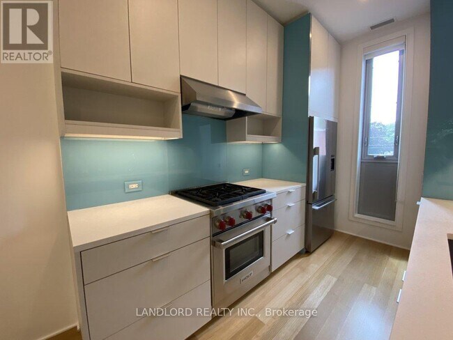 property at 15-T15 Cummings St
