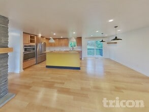 2990 Pickering Pl NE in Bremerton, WA - Building Photo - Building Photo