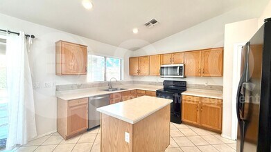 1168 S Park Grove Ct in Gilbert, AZ - Building Photo - Building Photo