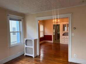 5 Saint Clements Rd, Unit 1 in Medford, MA - Building Photo - Building Photo