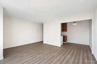 3225 Vicente St in San Francisco, CA - Building Photo - Building Photo