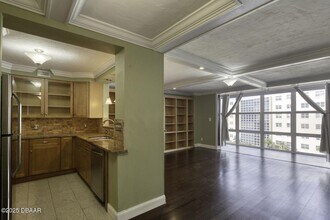 1224 S Peninsula Dr in Daytona Beach, FL - Building Photo - Building Photo