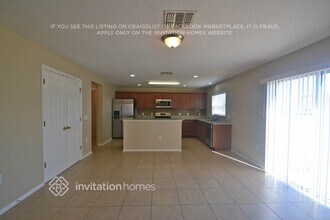 4431 Aruba Blvd in Clermont, FL - Foto de edificio - Building Photo