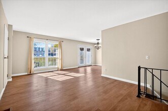 1175 Appleseed Ln in Olivette, MO - Building Photo - Building Photo