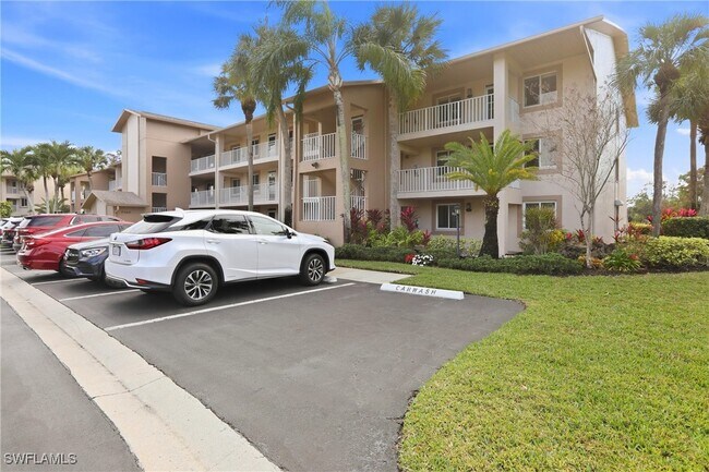 7300 Glenmoor Ln in Naples, FL - Building Photo - Building Photo