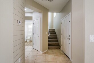 3707 W Thalia Ct in New River, AZ - Foto de edificio - Building Photo