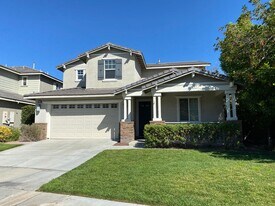 31860 Oregon Ln in Temecula, CA - Building Photo