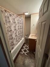 615 June St, Unit Ground floor in Endicott, NY - Building Photo - Building Photo