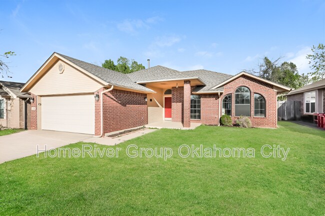 11608 Wallace Ave in Oklahoma City, OK - Building Photo - Building Photo