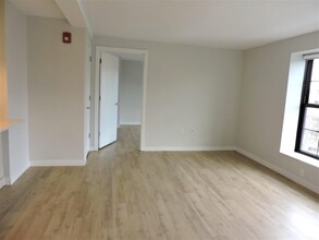 24 Soden St, Unit 04 in Cambridge, MA - Building Photo - Building Photo