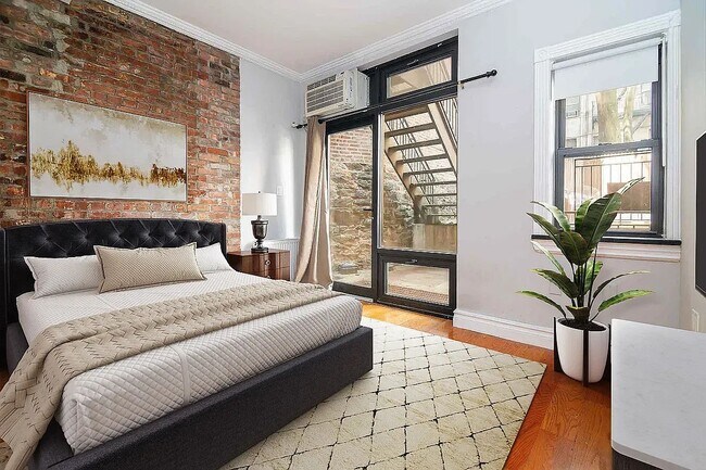 89 Clinton St in New York, NY - Building Photo - Building Photo
