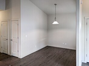 958 Harbour Ln NE in Keizer, OR - Building Photo - Building Photo