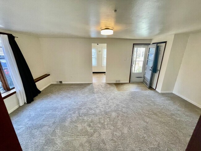 415 Beaver St in Leetsdale, PA - Building Photo - Building Photo