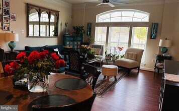 240 Urban Avenue in Gaithersburg, MD - Building Photo - Building Photo