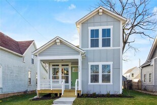 2044 Bellefontaine St in Indianapolis, IN - Building Photo