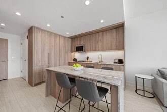 354 N Union Ave in Chicago, IL - Building Photo - Building Photo