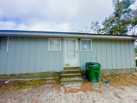 824 E Jane St in Valdosta, GA - Building Photo