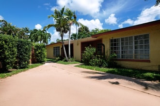 Brisa Apartment Homes in Sunrise, FL - Foto de edificio - Building Photo