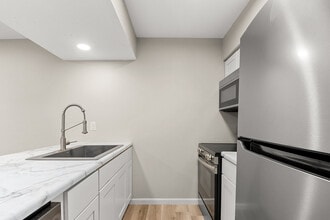 Dunlap Lakeside in Dunlap, IL - Building Photo - Building Photo