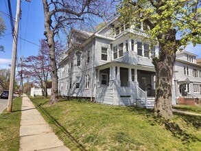 1118 Boulevard in West Hartford, CT - Foto de edificio - Building Photo