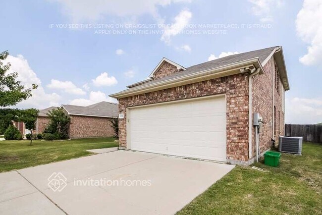 1132 Mourning Dove Dr in Burleson, TX - Building Photo - Building Photo