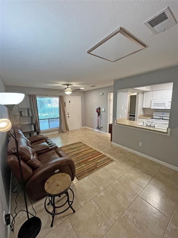 property at 1705 Crossing Pl