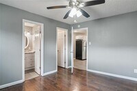 4811 Oakland St photo'