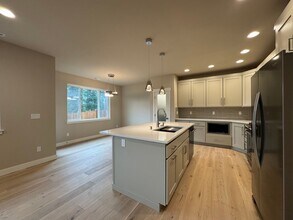 1606 106th Pl SW in Everett, WA - Building Photo - Building Photo