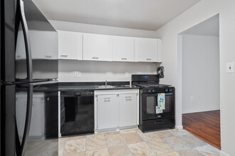 Hampshire House Apartments in Baltimore, MD - Foto de edificio - Building Photo