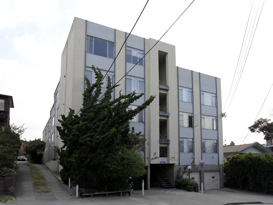 Li Dabru in Oakland, CA - Foto de edificio